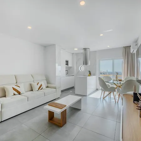 Alexandra Paradise *