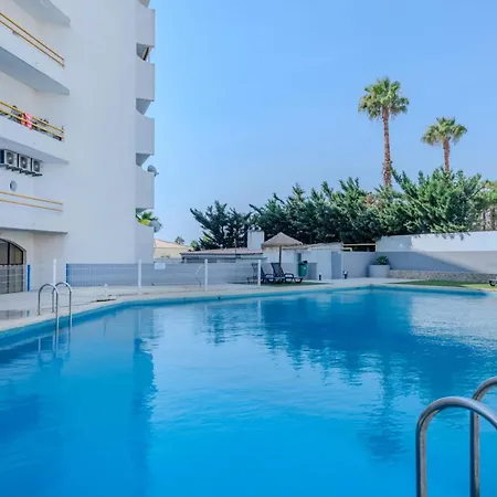 Alexandra Paradise *